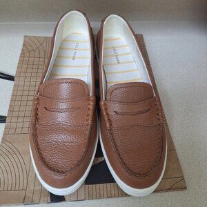 COLE HAAN LOAFERS.10B.